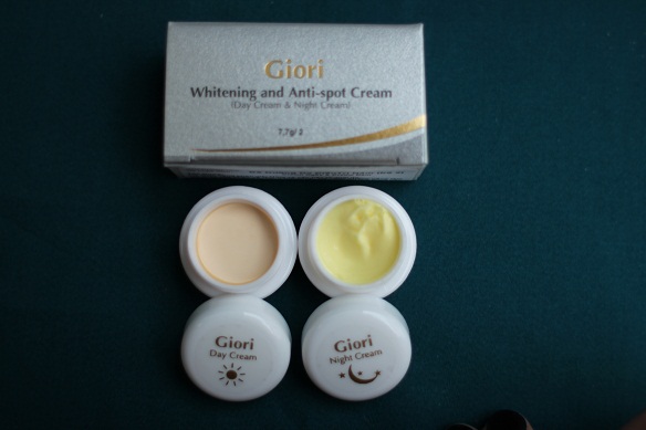 Bộ 2 Giori whitening and anti-spot cream (Day cream & Night cream)